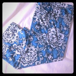 Cute trousers.... size 14 P.... Brand Worthington